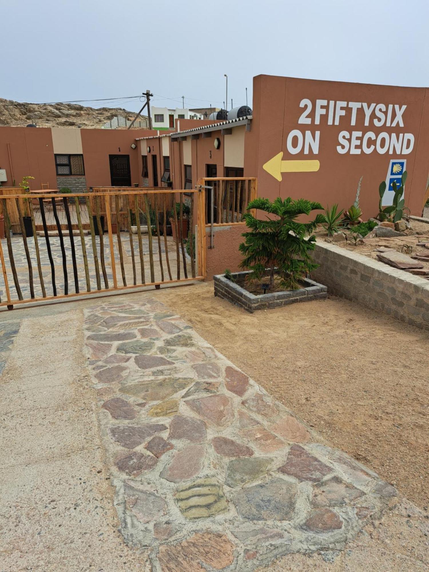 Appartamento 2Fiftysix On Second Lüderitz Esterno foto